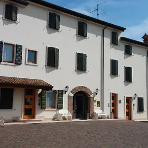 Relais Corte Pontigliardo Hotel